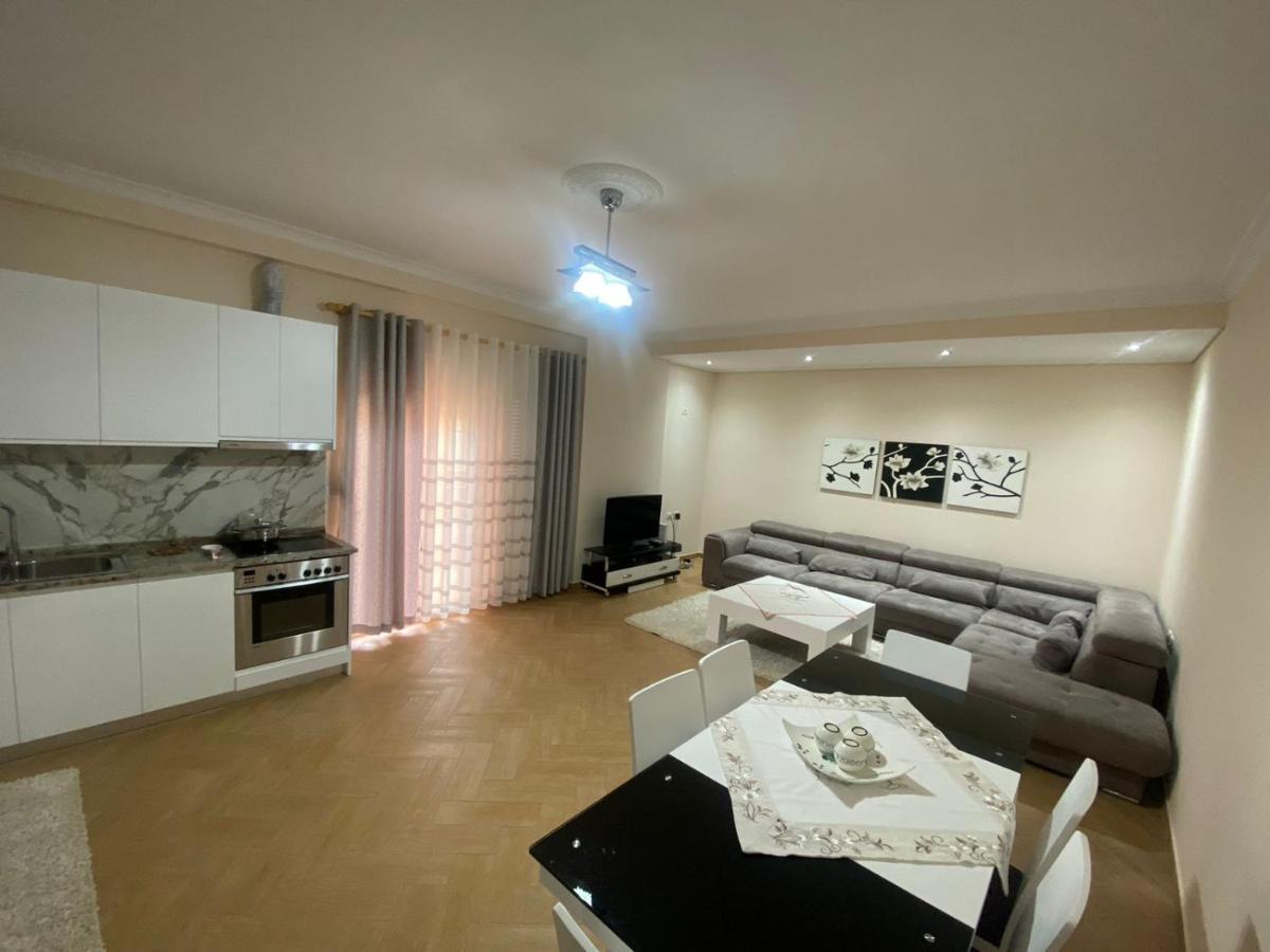 Apartment Lea Penthouse Vlorë